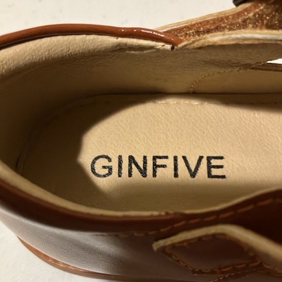 NWOT Girls 13 Ginfive Brown T strap Shoes Rubber Non Marking Soles Back 2 School - Picture 6 of 6